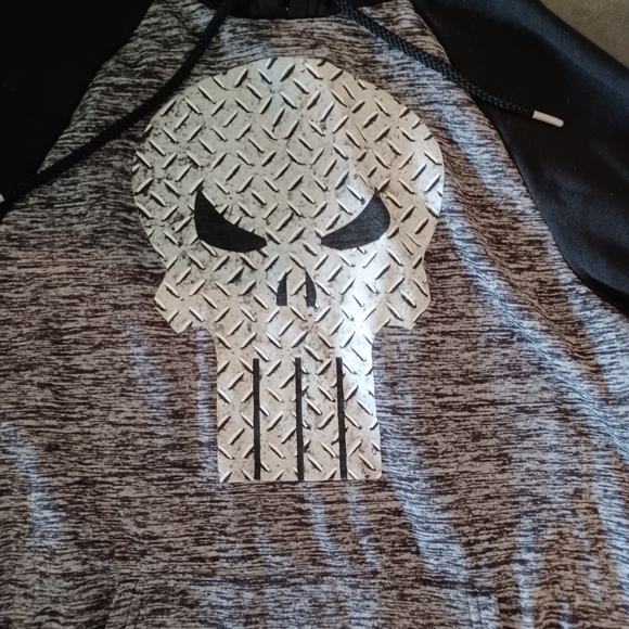 Marvel The Punisher Hoodie - Picture 3 of 5